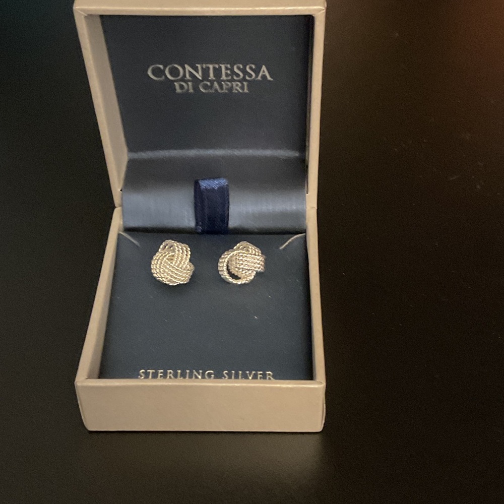 Contessa di Capri Silver Knot Earrings